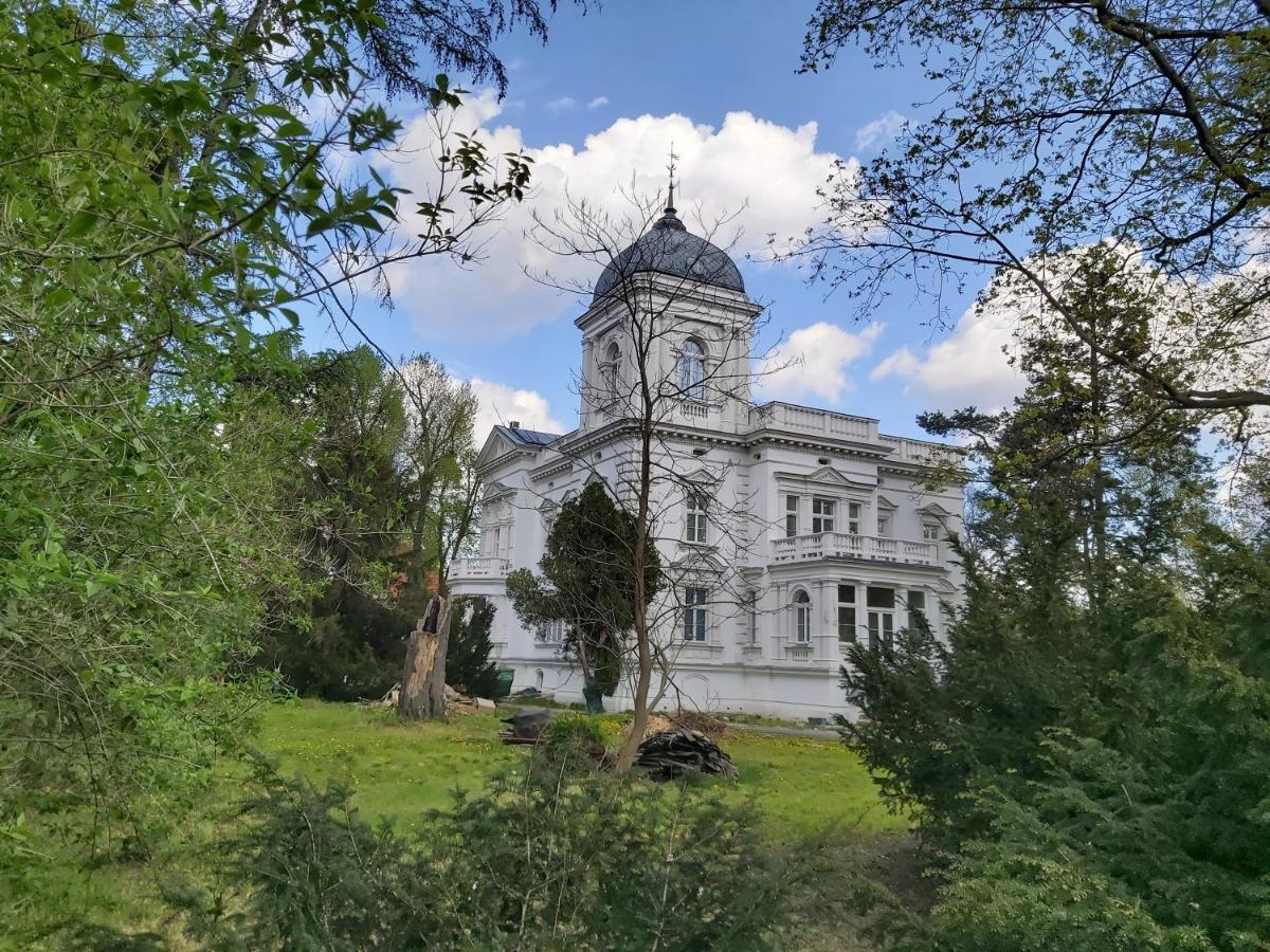 Bed and Breakfast Stara Biblioteka Вроцлав Экстерьер фото